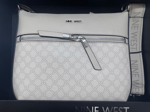 [nin] Cartera Nine West